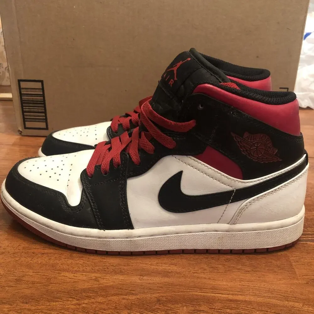 Nike Air Jordan 1 Mid Gym Shoe Mens Size 8 Red/Black/White Basketball Athletic
